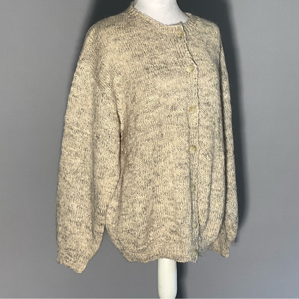 Med/Lg Ivory/Gray Marled Hand Knit Cardigan Unique Square Acrylic Buttons Crew - Picture 13 of 16